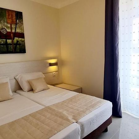 Esperance Hotel Nice Bagian luar foto